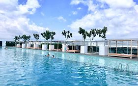 Homesuite' Home At Sutera Avenue